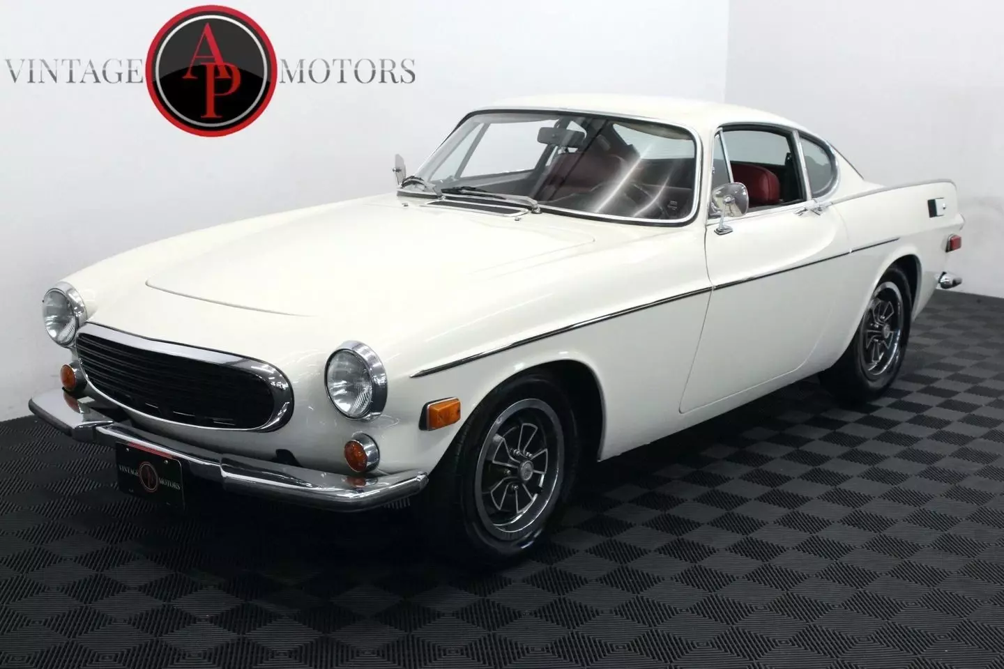 1971 VOLVO 1800E Fuel Injected 4 Cylinder Manual