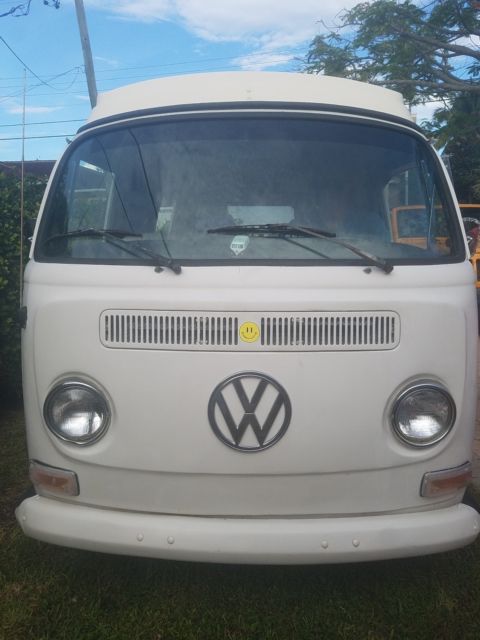 1971 Volkswagen Bus/Vanagon Westfalia Pop Top Camper - photo 2