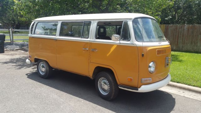 1971 VW Deluxe Volkswagen Bus Vanagon 1971 Volkswagen Bus/Vanagon Deluxe