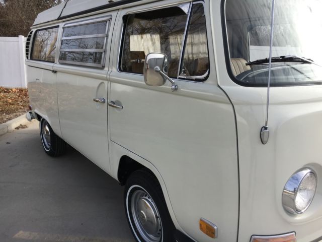 1971 Volkswagen Bus/Vanagon Westfalia Camper - photo 6
