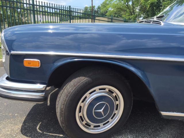 1972 Mercedes-Benz 200-Series - photo 8