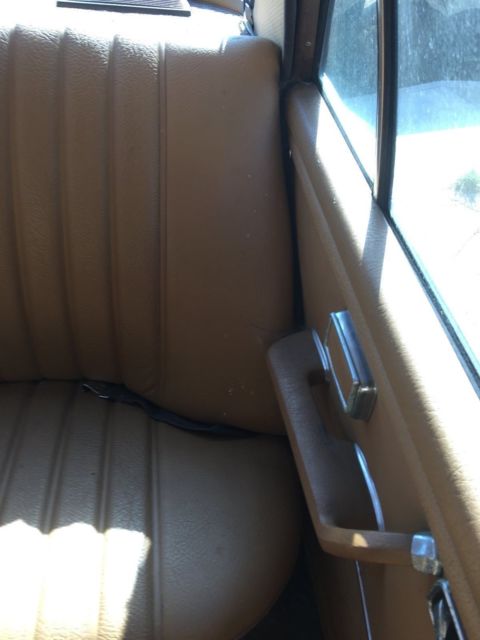 1972 Mercedes-Benz 200-Series - photo 10