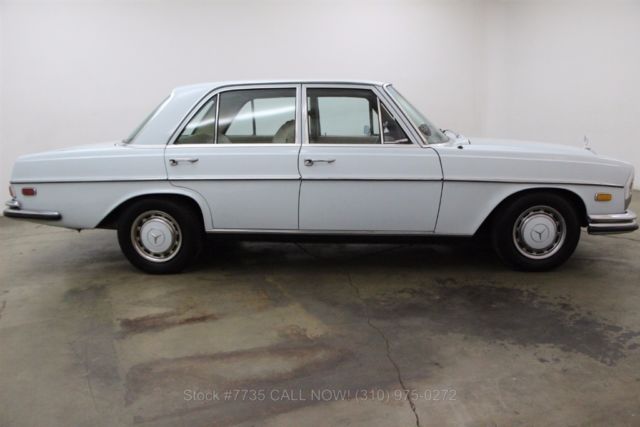 1972 Mercedes-Benz 200-Series 4.5 Sedan - photo 7