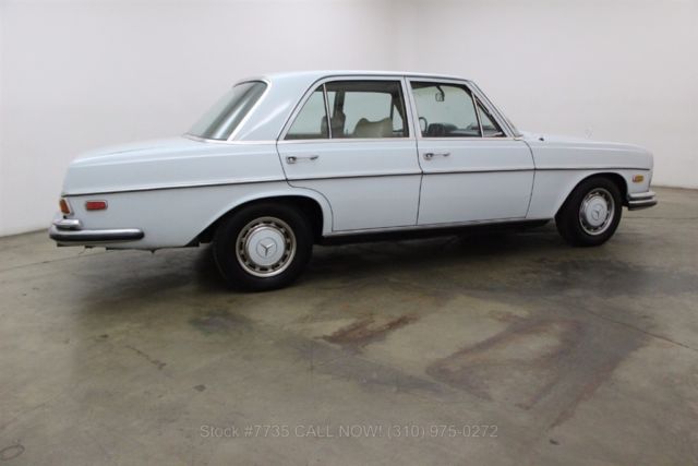1972 Mercedes-Benz 200-Series 4.5 Sedan - photo 8