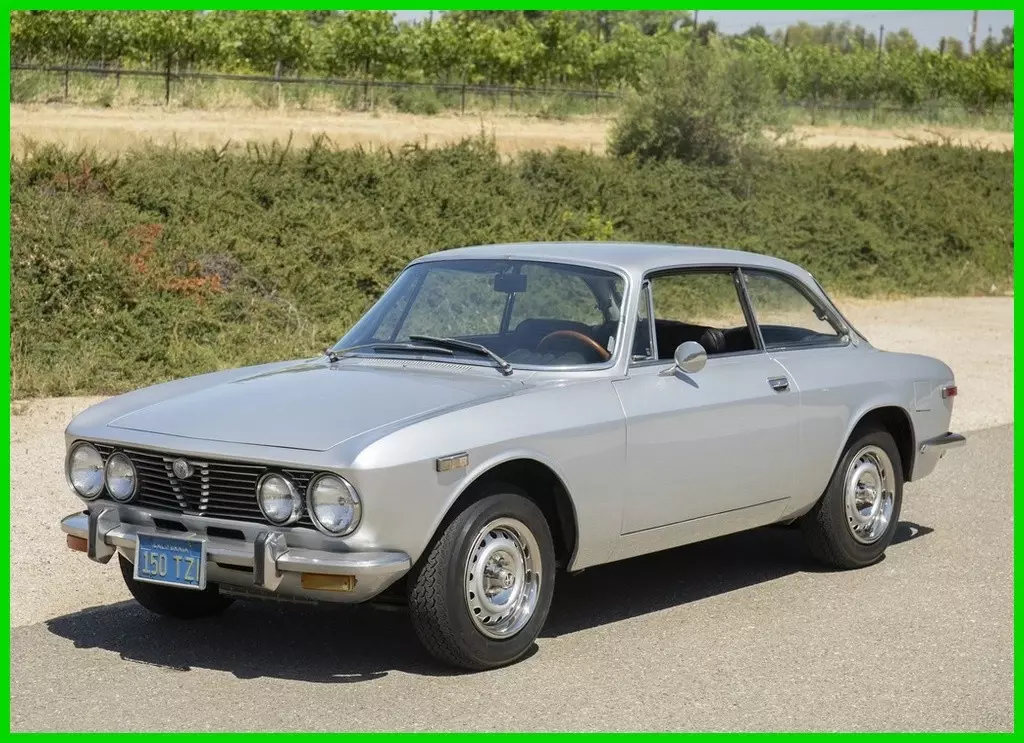 1972 ALFA ROMEO 2000 GTV 1-OWNER GARAGED IN CALIFORNIA LOW MILES EXCLNT COND 1972 Alfa Romeo GTV 2000 Coupe