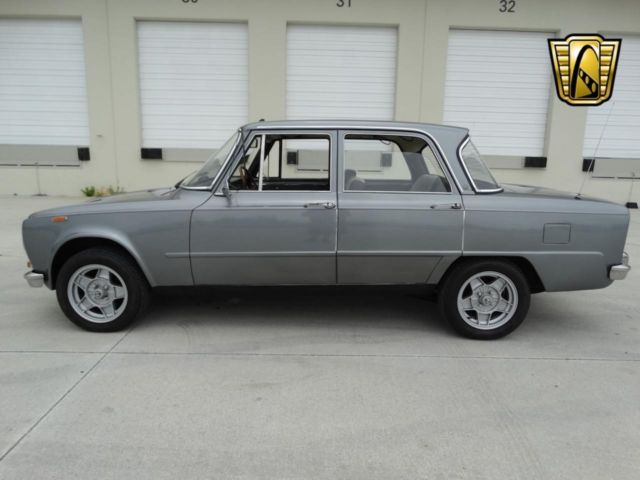 1972 Alfa Romeo Giulia -- - photo 4