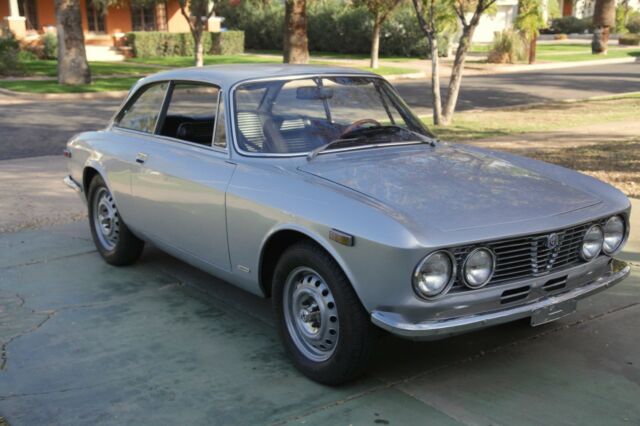 1972 Alfa Romeo GTV - photo 6