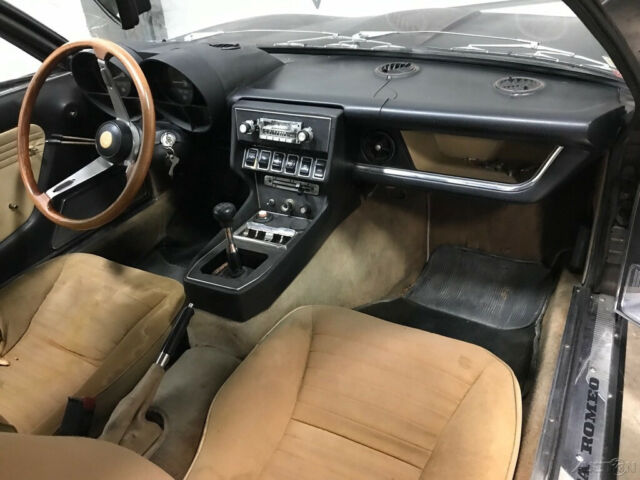 1972 Alfa Romeo Montreal Coupe - photo 13