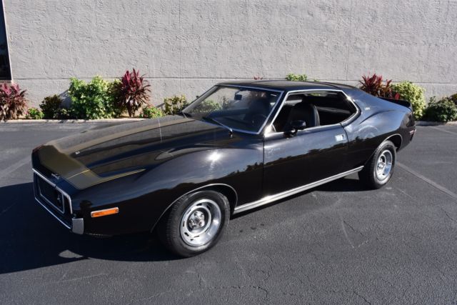 1972 AMC Javelin AMX 0 Black and Gold Coupe 304C.I. 3-Speed Manual 1972 AMC Javelin AMX