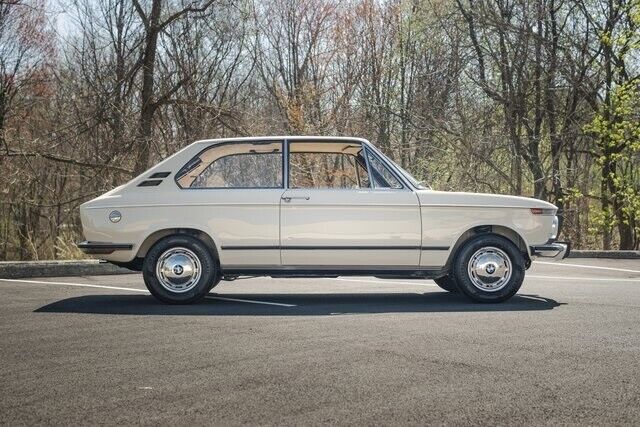 1972 BMW 1600 Hatchback - photo 8