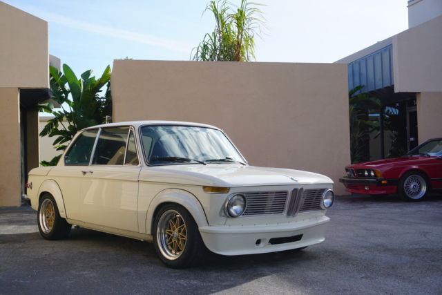 1972 BMW 2002 E10 - Turbo Look - 5 Speed LSD 1972 BMW 2002 Coupe