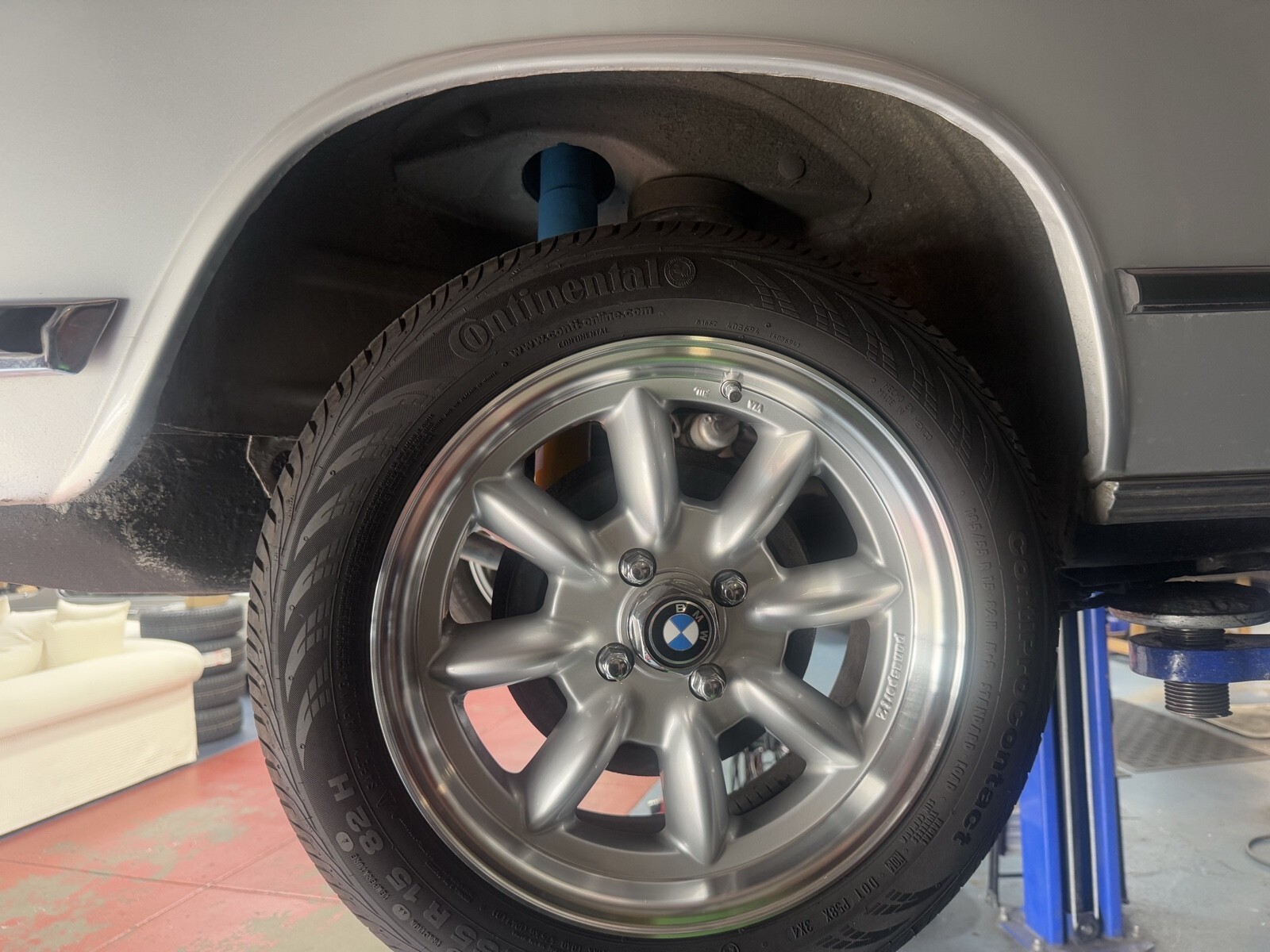 1972 BMW 2002 tii 92k mi w/ matching VIN engine - photo 11