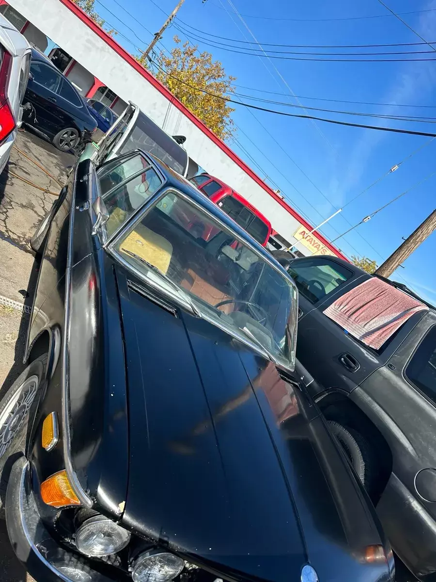1972 BMW 5 Series Sedan Black RWD Manual 4 door 1972 BMW 5 Series 4 door