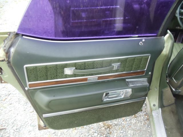1972 Buick Limited lot of trim - photo 8