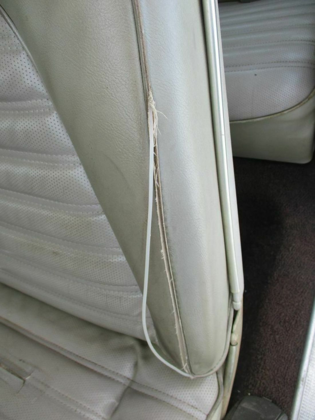 1972 Buick RIVERIA - photo 11