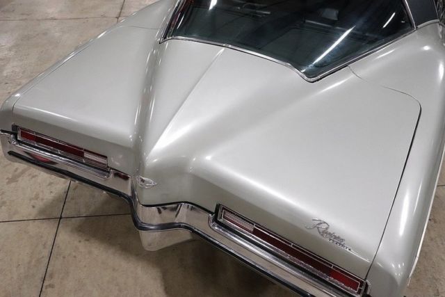 1972 Buick Riviera -- - photo 11