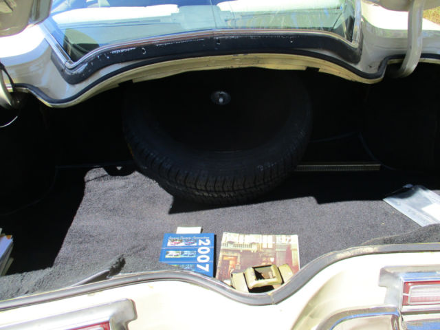 1972 Buick Riviera tan - photo 10