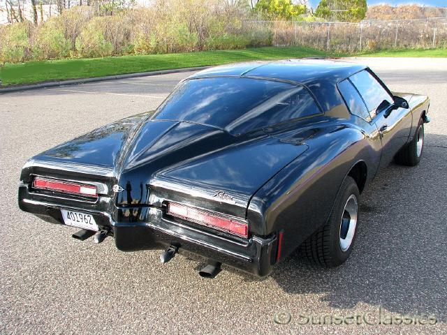 1972 Buick Riviera - photo 2
