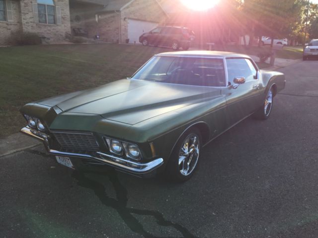 1972 Buick Riviera 2 Door - photo 3