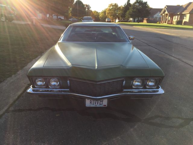 1972 Buick Riviera 2 Door - photo 4