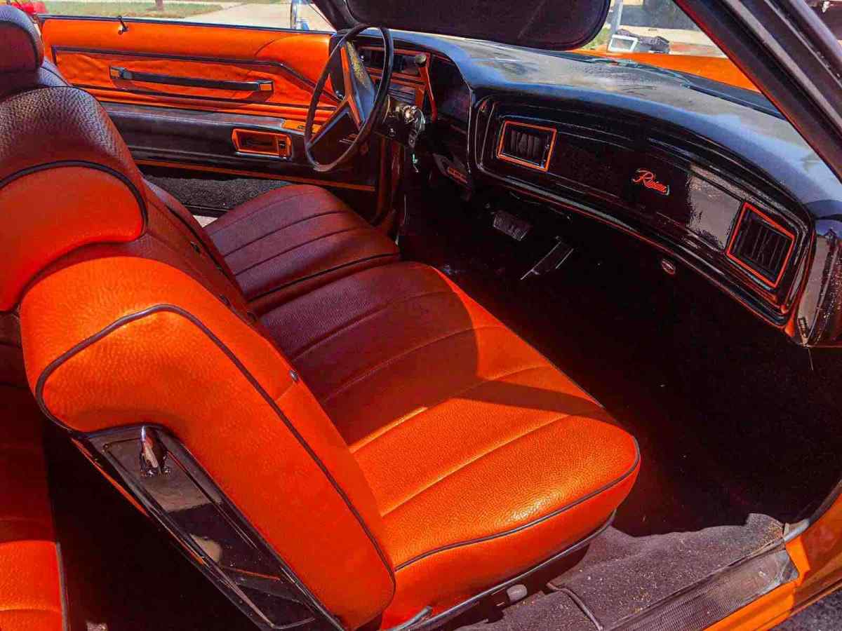 1972 Buick Riviera 2 Door - photo 6