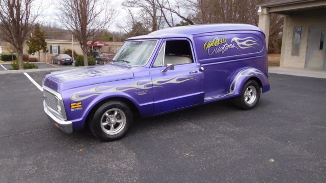 1972 Chevrolet C10 Suburban - photo 4