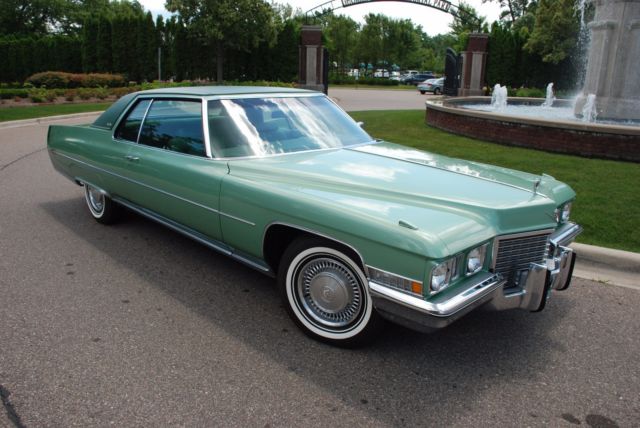 1972 Cadillac DeVille Base - photo 2