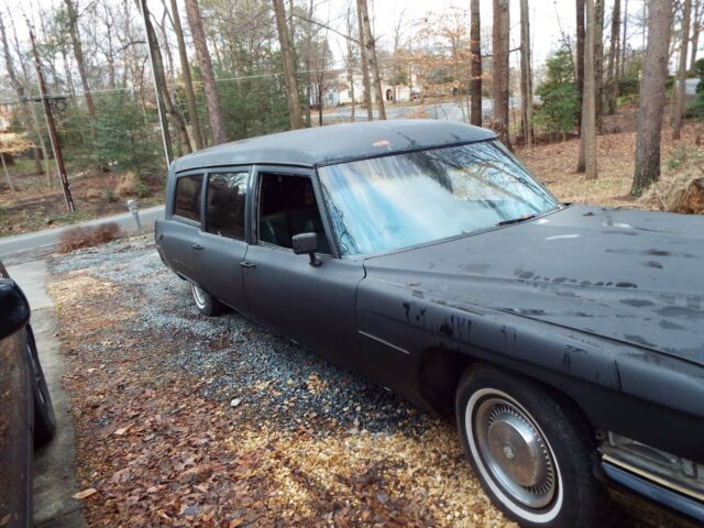 1972 Cadillac Commercial Chassis hearse - photo 2
