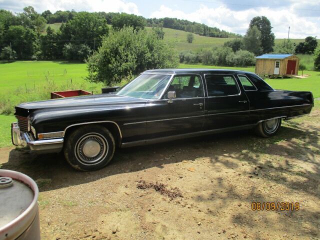1972 Cadillac DeVille chrome - photo 2