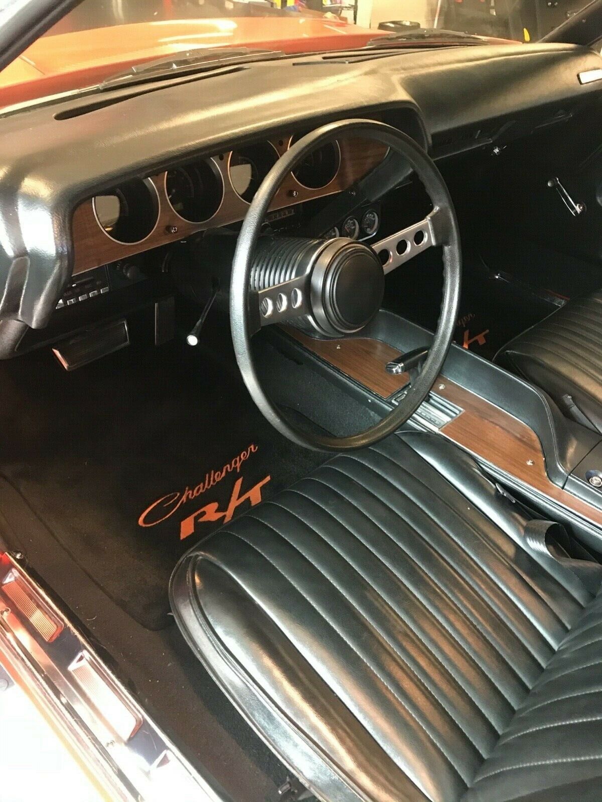 1972 Dodge Challenger - photo 11
