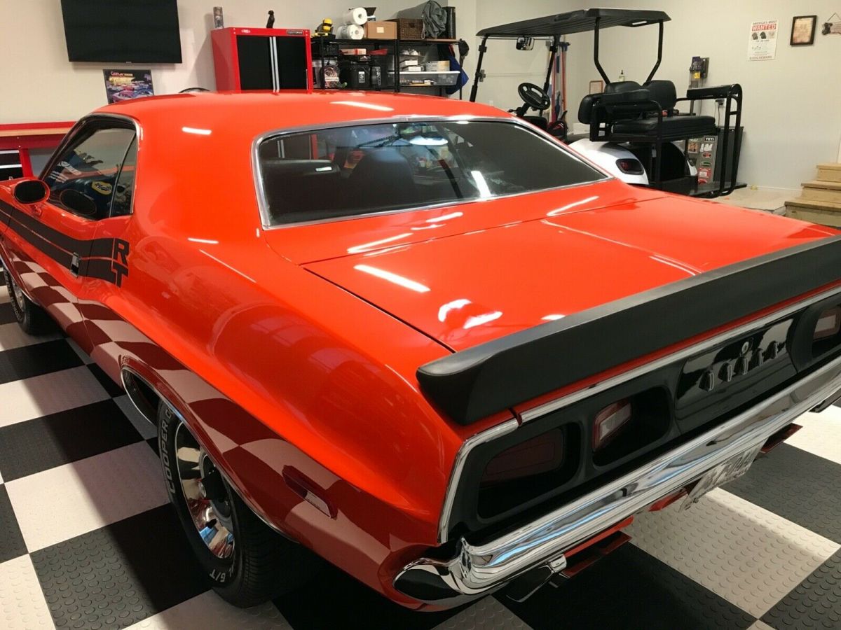 1972 Dodge Challenger - photo 2