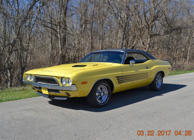 1972 CHALLENGER RALLYE TRIM 383 6PAC 4SPD COMPLETE QUALITY RESTORATION VERY NICE 1972 Dodge Challenger 2 DOOR HARDTOP