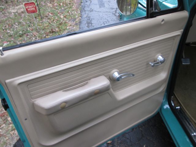 1972 Chevrolet C-10 Custom - photo 8