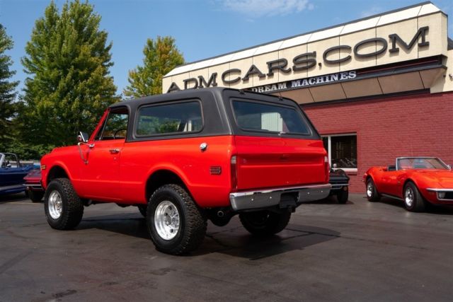 1972 Chevrolet Blazer 4x4, Red/Black int. Rare 4-Speed - photo 2