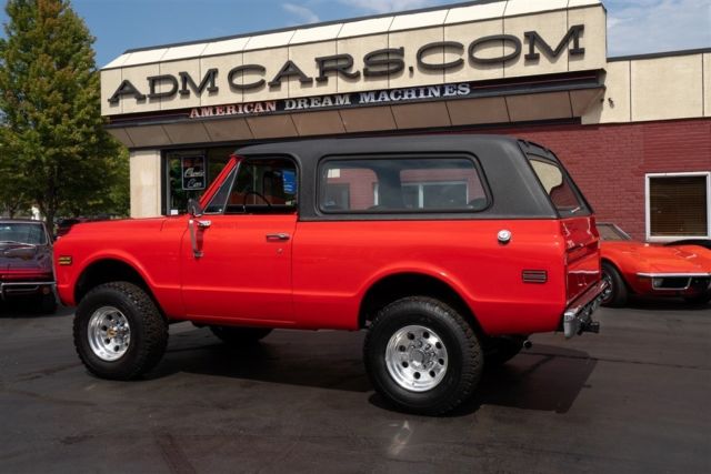 1972 Chevrolet Blazer 4x4, Red/Black int. Rare 4-Speed - photo 3