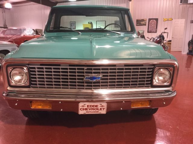 1972 Chevrolet C-10 Custom - photo 2