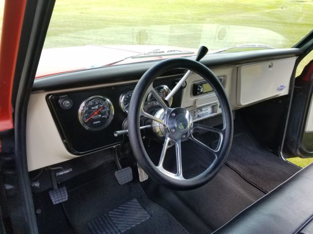1972 Chevrolet C-10 Custom - photo 9