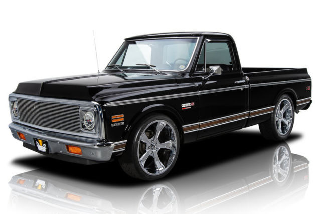 1972 Chevrolet C-10 Cheyenne Super Pickup Truck