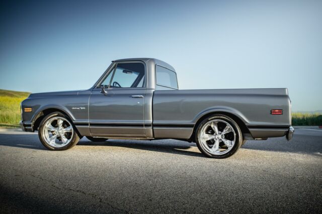 1972 Chevrolet C-10 Custom California Truck Fully Restored - photo 13
