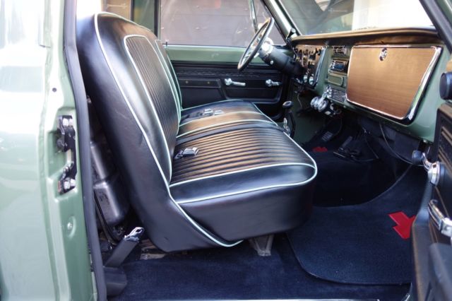 1972 Chevrolet C-10 Custom - photo 9