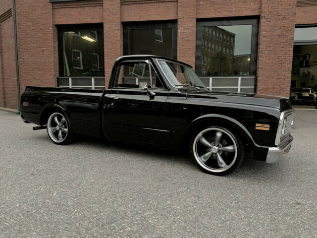 1972 Chevrolet C-10 Custom Deluxe - photo 2
