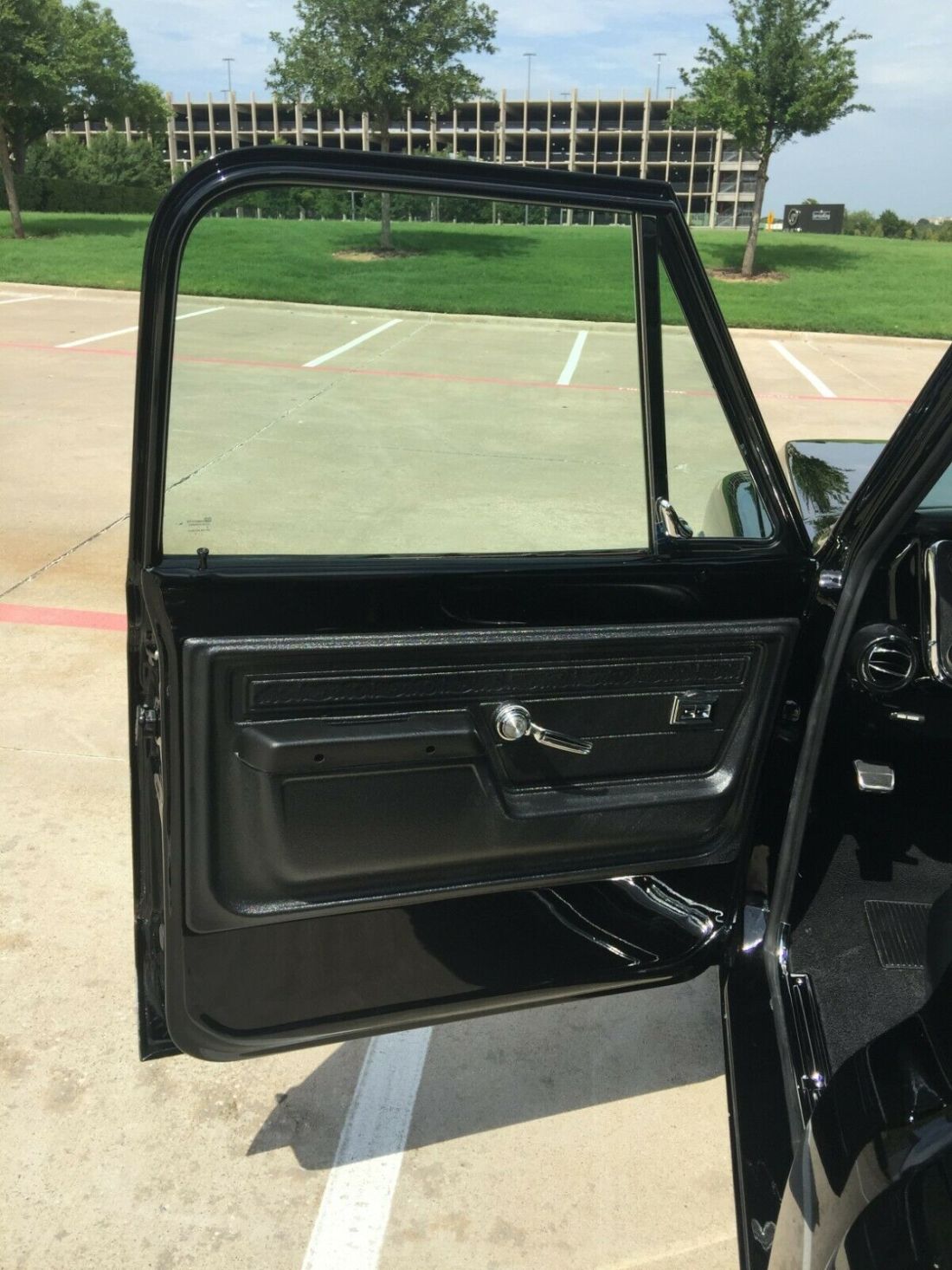 1972 Chevrolet C-10 Short Bed Restomod - photo 8