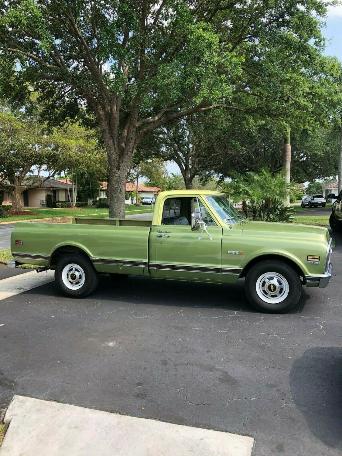 1972 Chevrolet C20 Cheyenne/Custom Camper - photo 3
