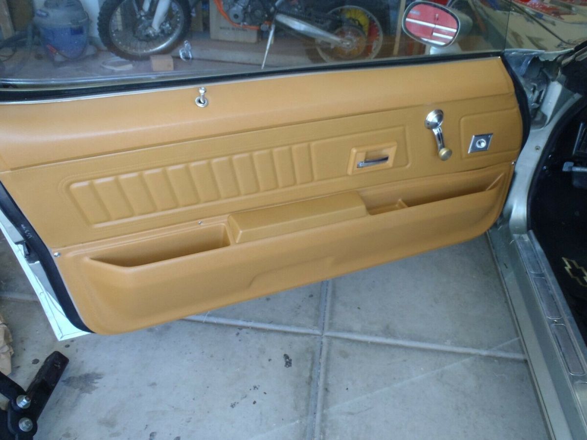 1972 Chevrolet Camaro - photo 10