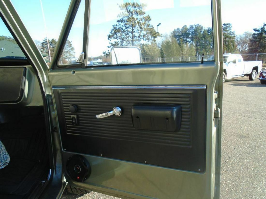 1972 Chevrolet C-10 pickup - photo 12