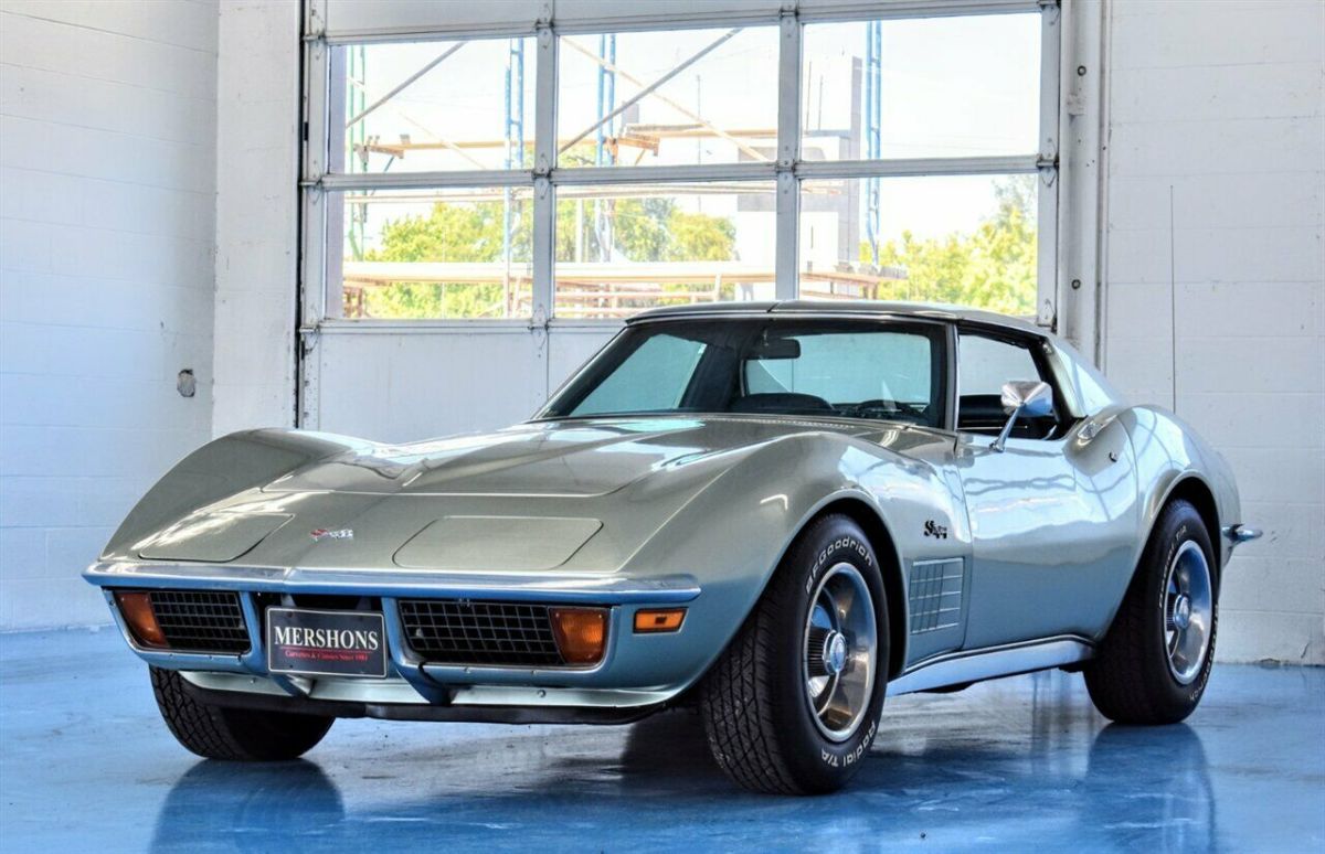 1972 Chevrolet Corvette 4 Speed PEWTER ON BLUE! 1972 Chevrolet Corvette