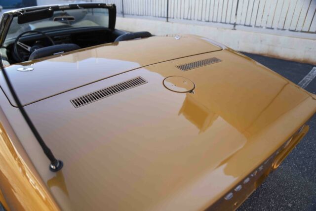 1972 Chevrolet Corvette 454 BB CONVERTIBLE COUPE STINGRAY - photo 9