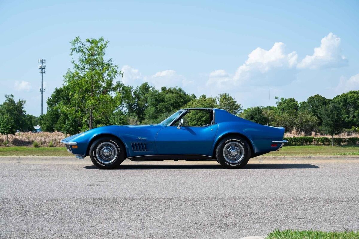1972 Chevrolet Corvette Matching Numbers and 4 Speed - photo 2