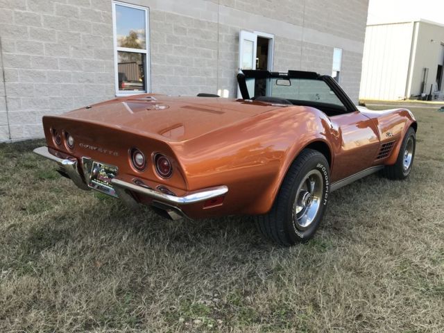 1972 Chevrolet Corvette RESTOMOD ALUM HEAD AC LEATHER 70K SPENT ON RESTORA - photo 11
