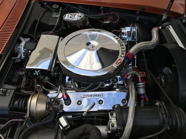 1972 Chevrolet Corvette RESTOMOD ALUM HEAD AC LEATHER 70K SPENT ON RESTORA - photo 9